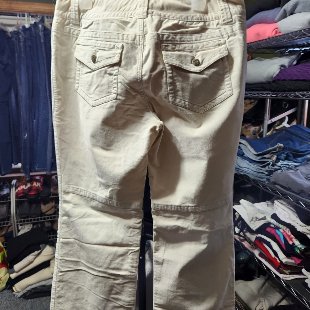 Jeans - Picture 2 of 3